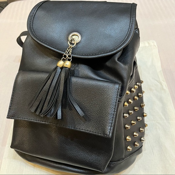 Studded leather backpack - Picture 2 of 7